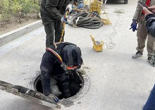 涿州市抽化粪池公司分享管道气囊封堵的原理。