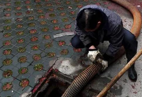 涿州市高压清洗管道公司分享下为什么要高压清洗板换